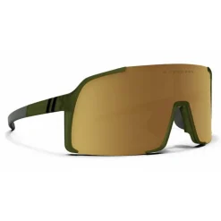Blenders Expose Cold Pursuit Sunglasses